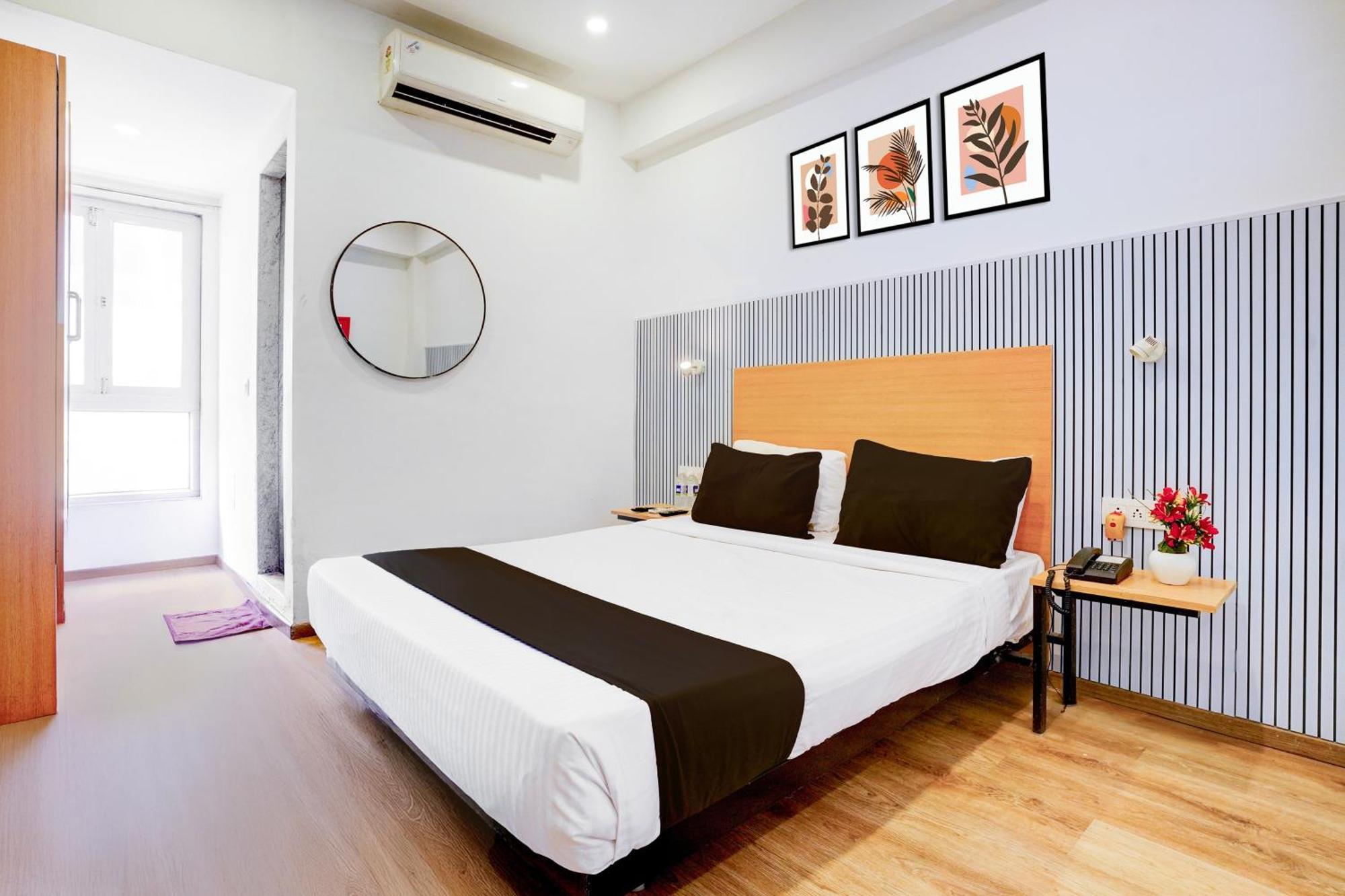 Townhouse Khar The Habitat Hotel Мумбай Екстериор снимка
